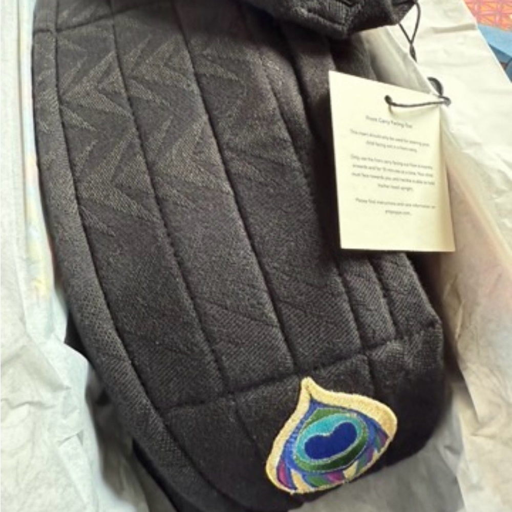 Artipoppe baby carrier